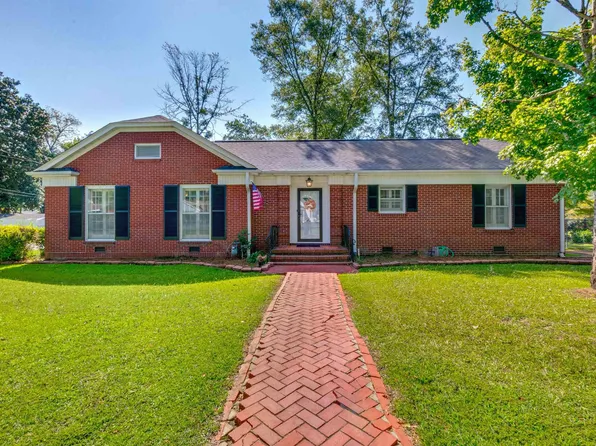 903 5th Ave N, Clanton, AL 35045