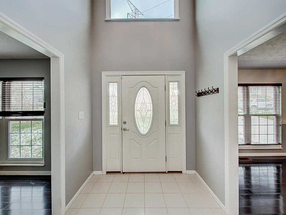 2nd image of 8728 Brucewood Ln