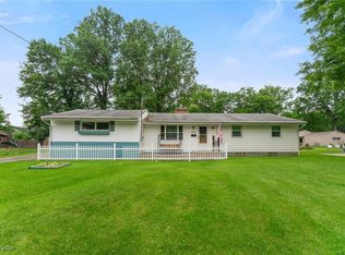 3350 Black Oak Ln, Youngstown, OH