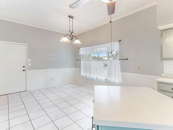3rd image of 6214 Vista Camino Dr