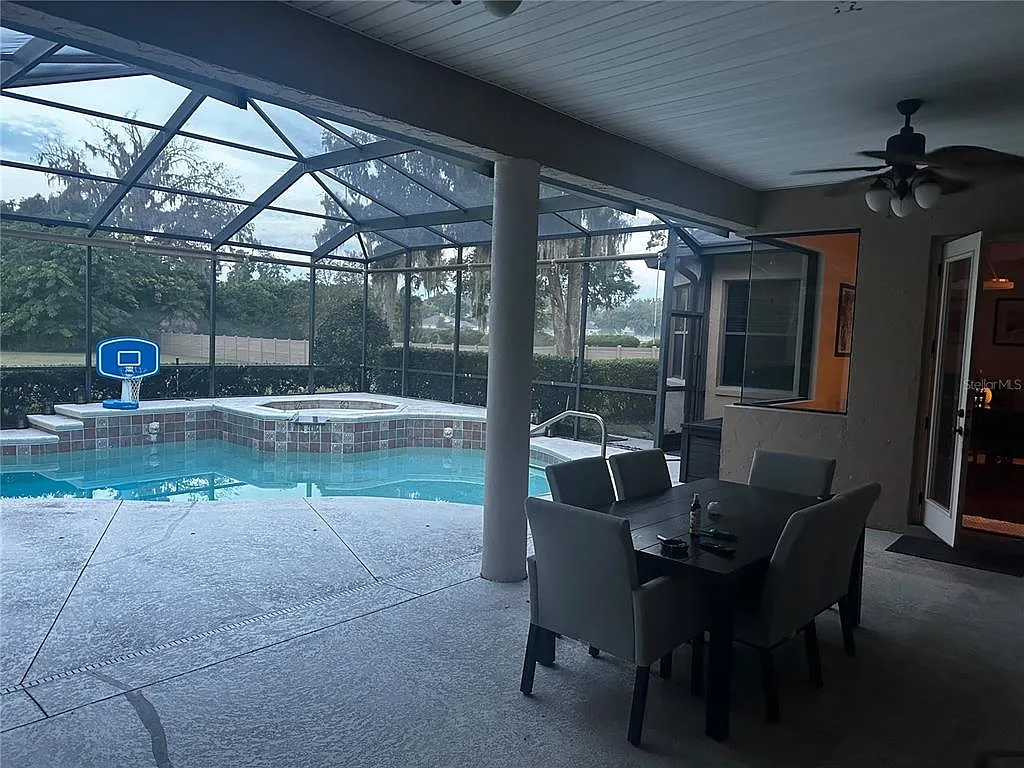 3 bed, 3.5 bath, 3525 sqft, $4,500 — Photo 3