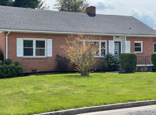 1049 Braxton Rd FRONT 1049, Front Royal, VA 22630