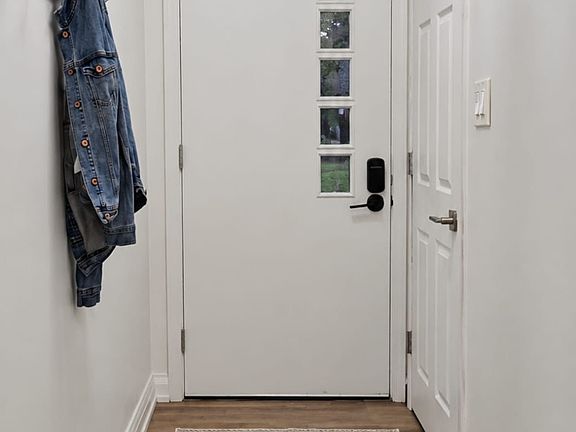 2nd image of 27 Inchcliffe Cres