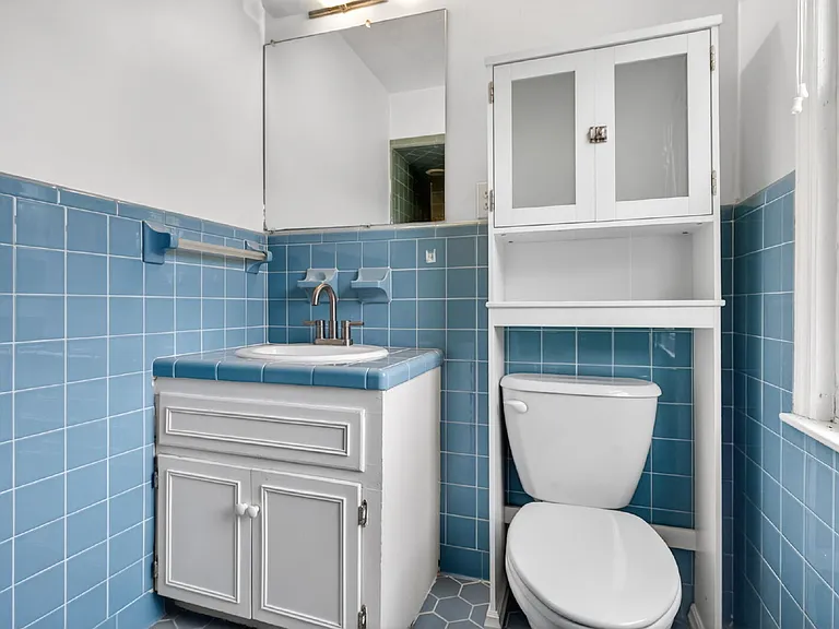636 N Wilkinson Dr — Photo 24