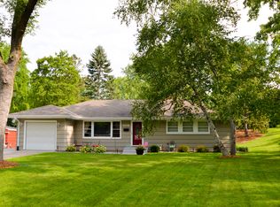 9228 22nd St W, Saint Louis Park, MN 55426