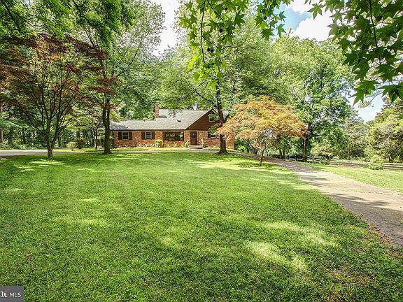 2nd image of 12621 Circle Dr