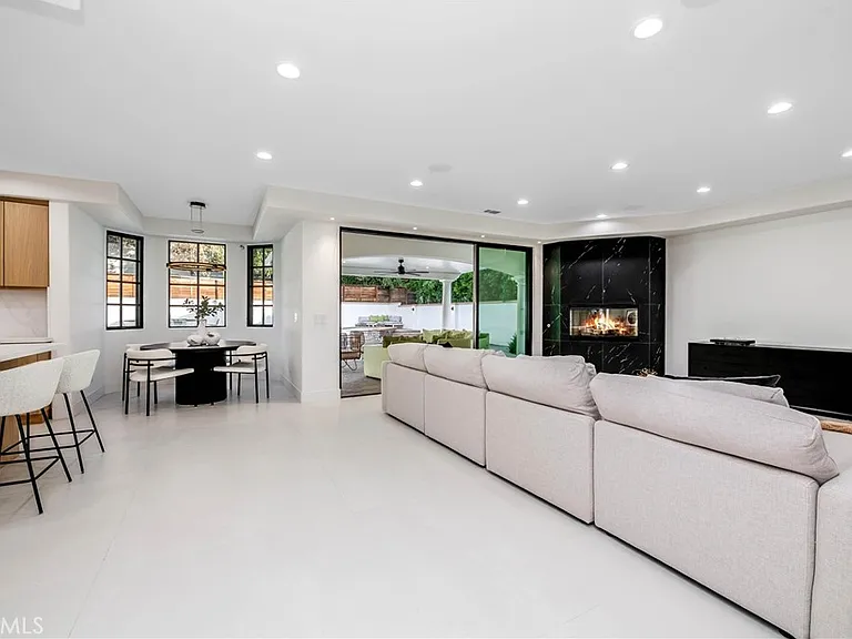 4906 Rubio Ave — Photo 18