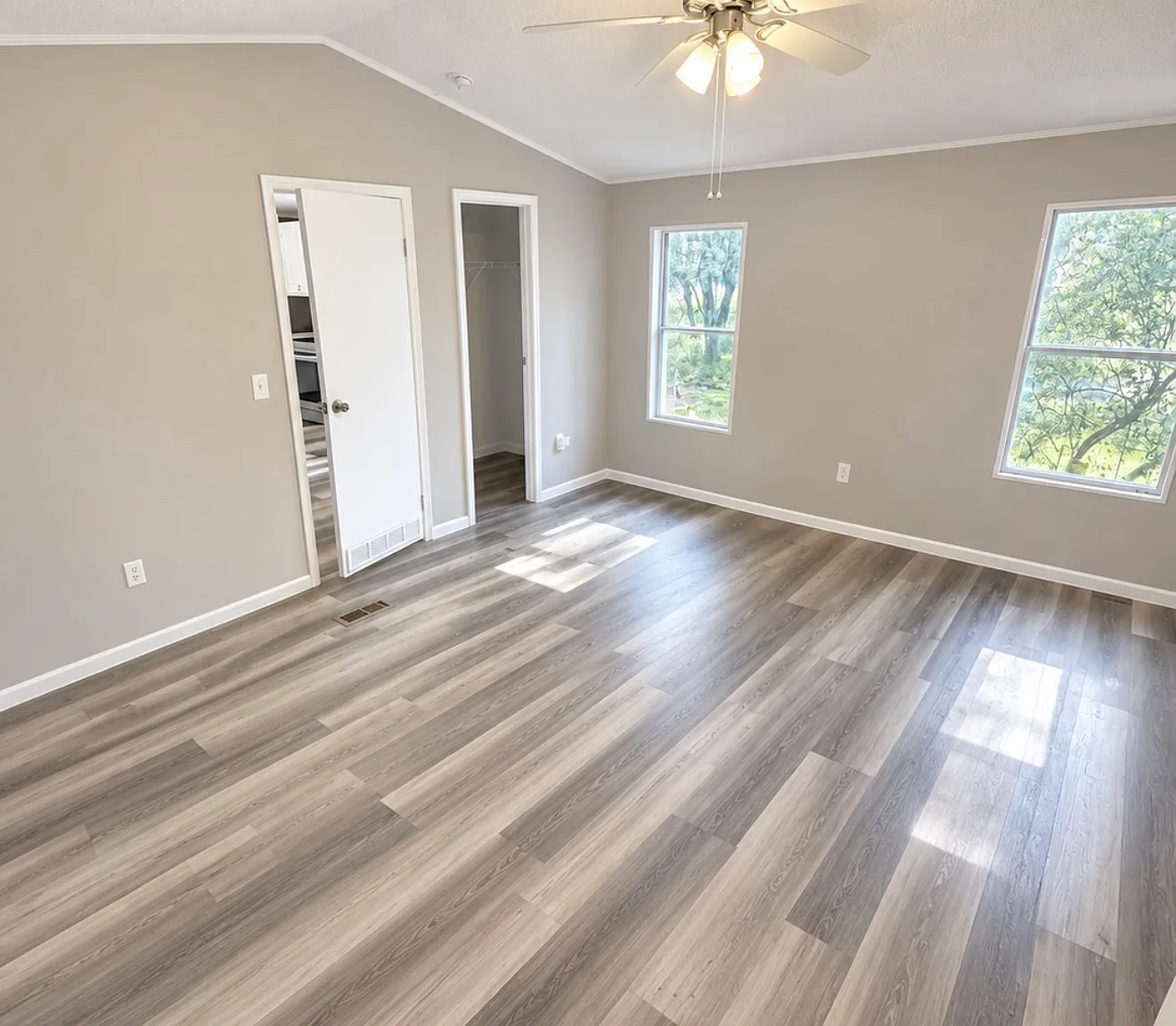 515 Spur Trl — Photo 2