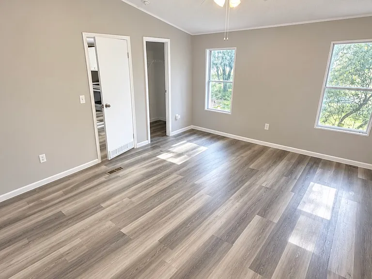 515 Highway 191 — Photo 2