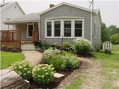 5th image of 222 Elwood Ave