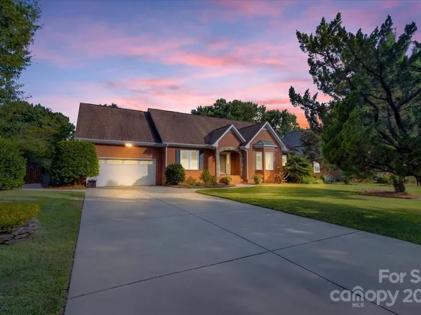 10531 Quail Acres Rd, Charlotte, NC 28277