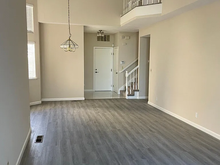 165 Doe Ct — Photo 5