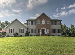 240 Wells Ln, Troutville, VA 24175