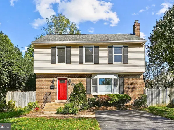 2511 N Buchanan St, Arlington, VA 22207