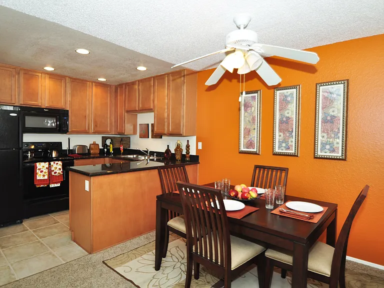 The Villas at Camino Bernardo — Photo 4