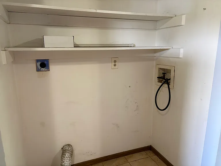 8365 Washington Village Dr #8365 — Photo 9
