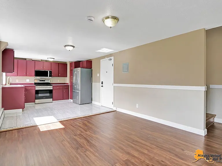 1335 Hyder St — Photo 65