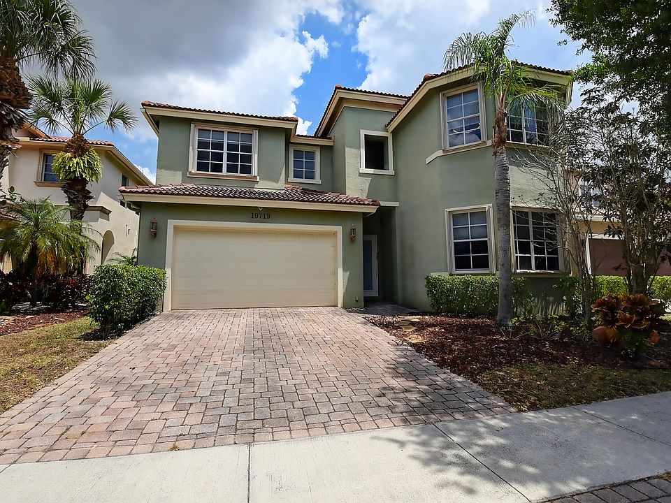 1st image of 10719 Lake Wynds Court