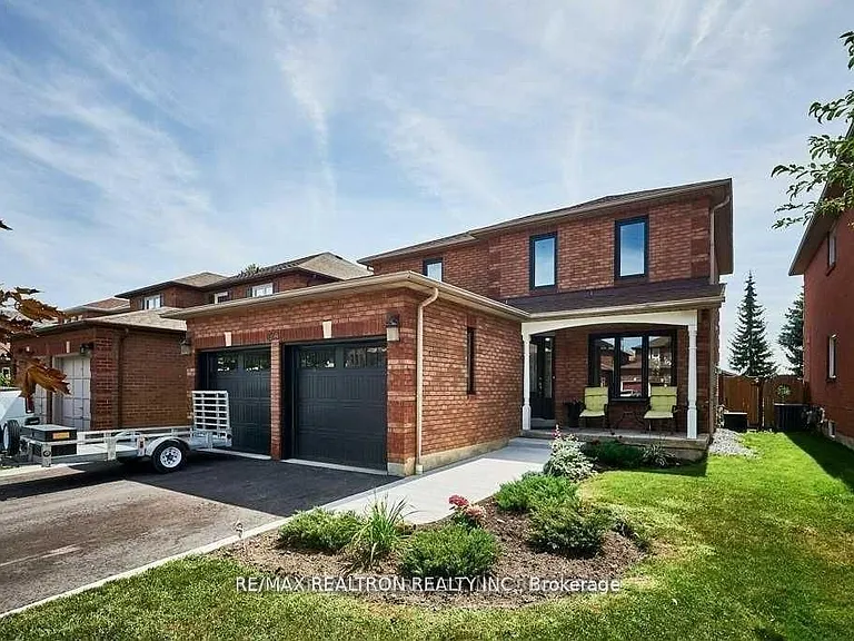 23 Keeble Cres — Photo 1