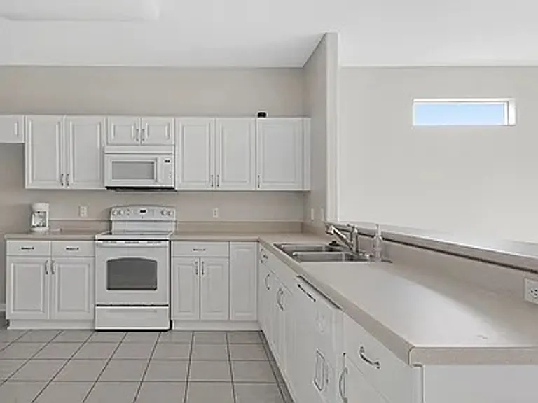 2612 Ravenwood Ct — Photo 15