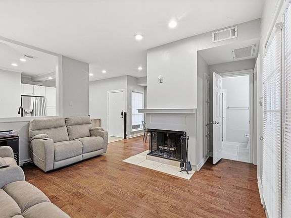 5th image of 14277 Preston Rd APT 615