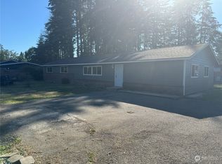 30 E Sylvan Heights Ln, Shelton, WA 98584