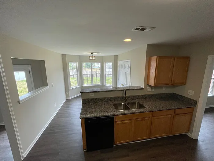 3635 Pauline Ln — Photo 13