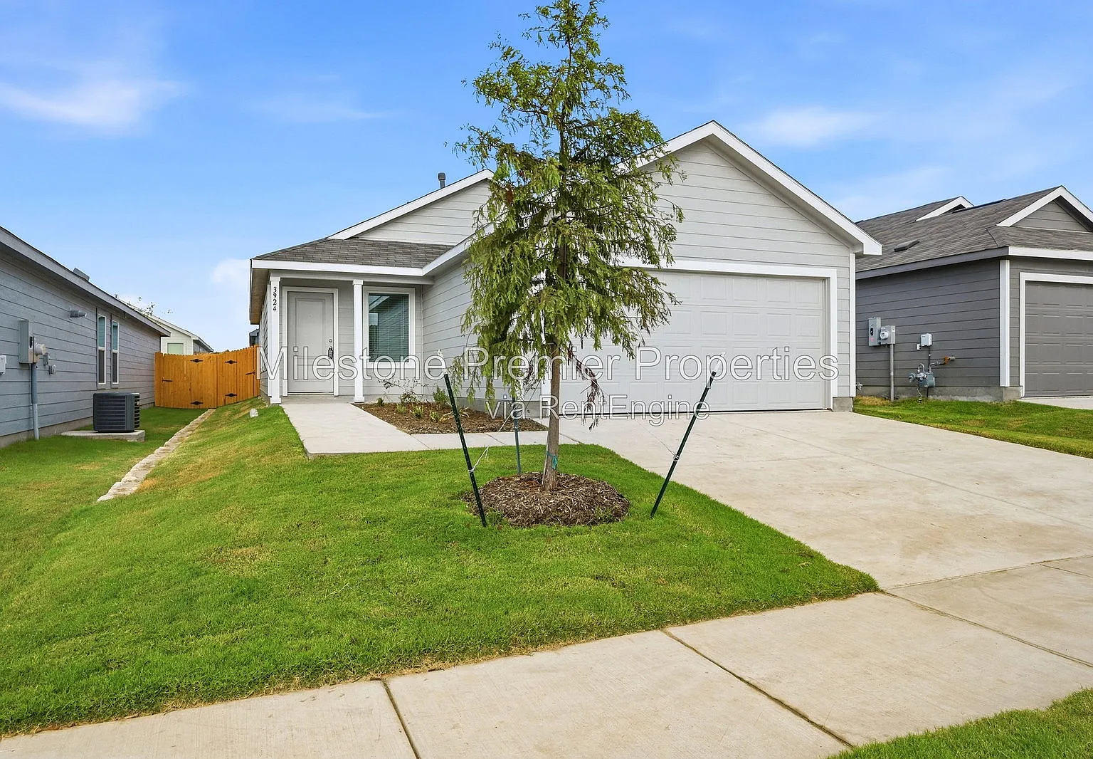 3 bed, 2.0 bath, 1266 sqft, $1,600 — Photo 2