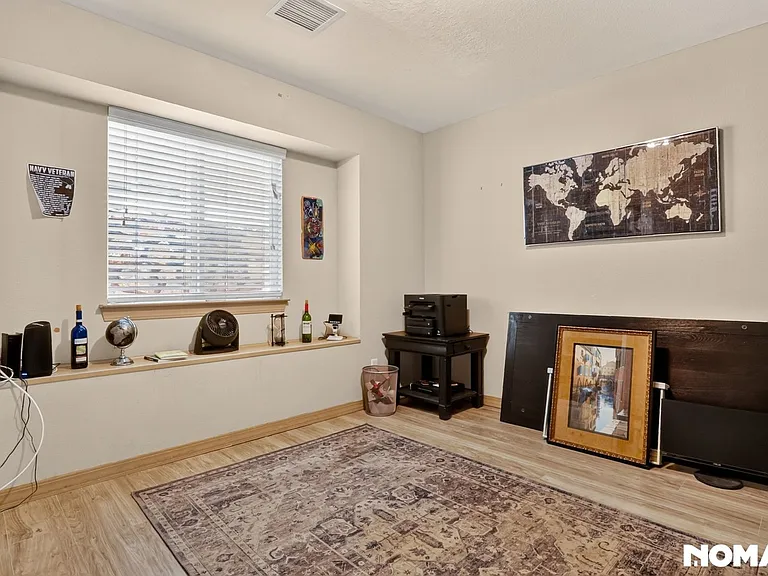 12485 Chamberlain Dr — Photo 37