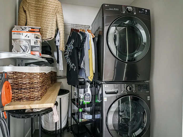 Third level washer and dryer