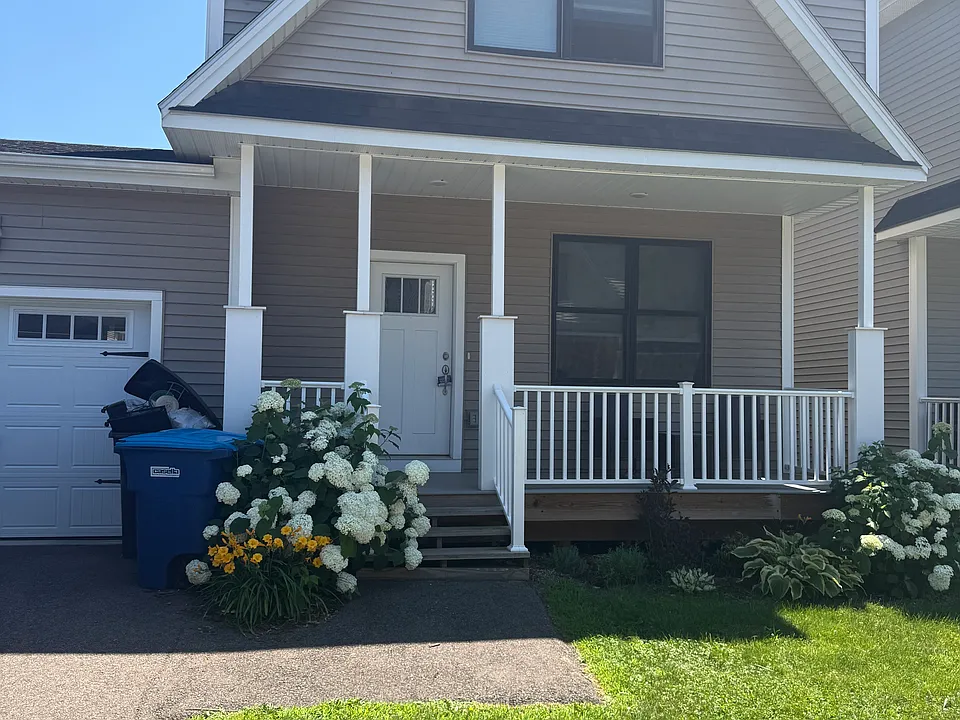 37 Mollys Way