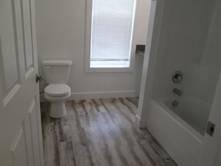 517 S Almon St #102 — Photo 4