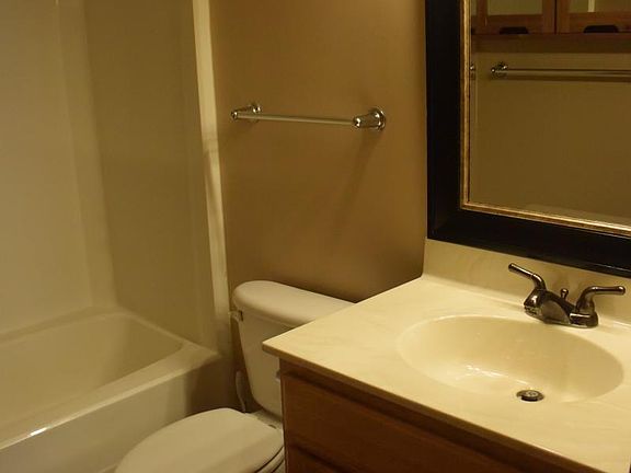 4th image of 14115 Pennock Ave APT 204