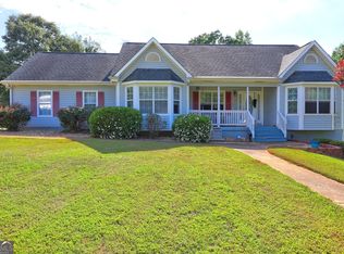 221 Ashley Trace Dr, Locust Grove, GA 30248