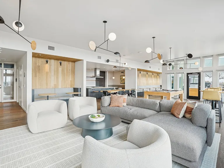 Splash Apartments — Photo 42