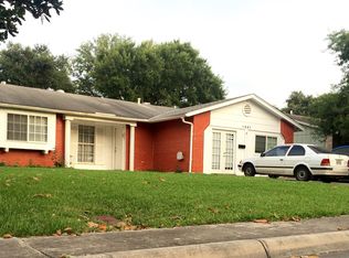 5843 Cliffmont Dr, San Antonio, TX 78250