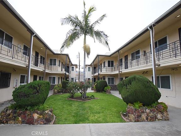 5th image of 725 Larch St APT 5