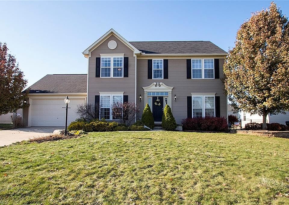 1st image of 3290 Stillwater Dr