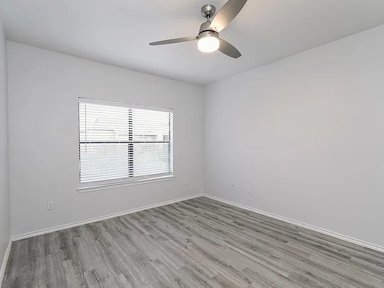 Brynwood Apartments — Photo 59