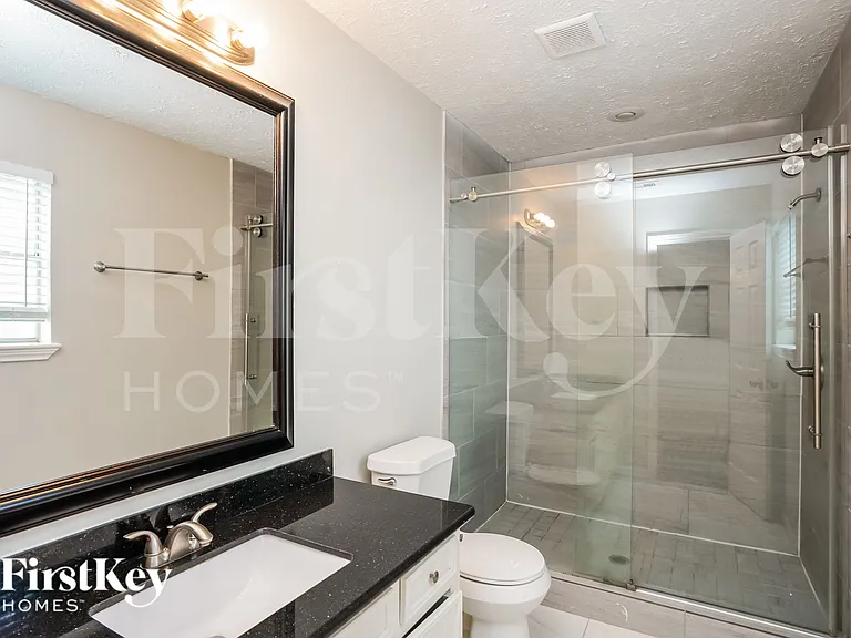 4909 Green Willow Ln — Photo 14