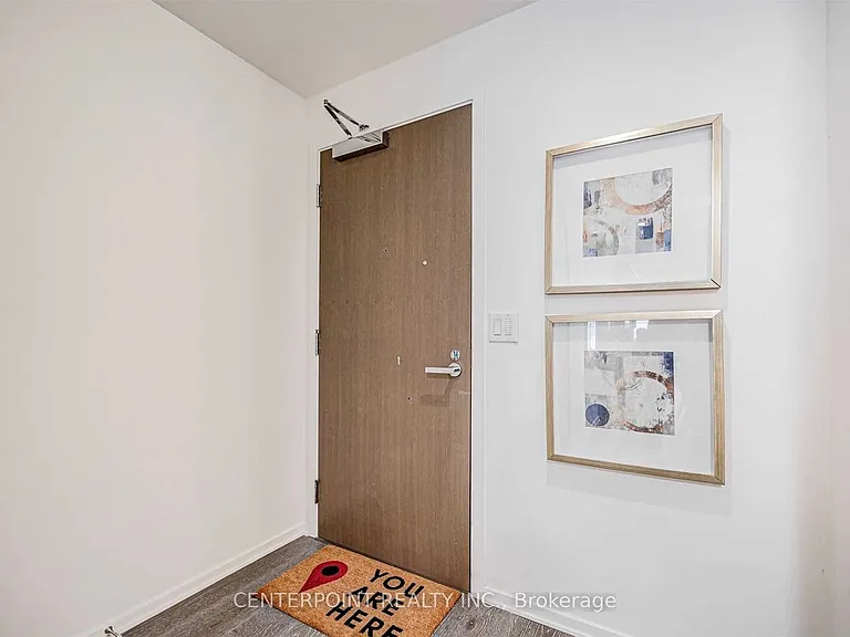 1 Bloor St E #515 — Photo 30