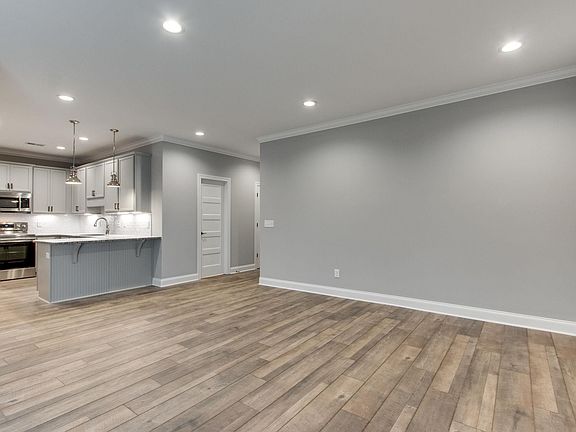 5th image of 3406 Magruder Dr #L1