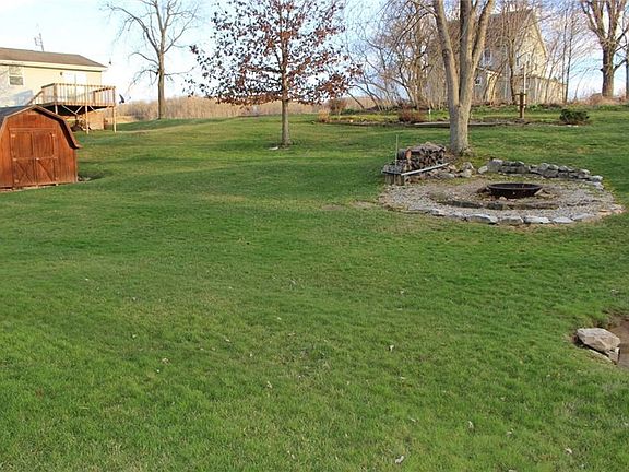 4th image of 102 Cornerstone Dr