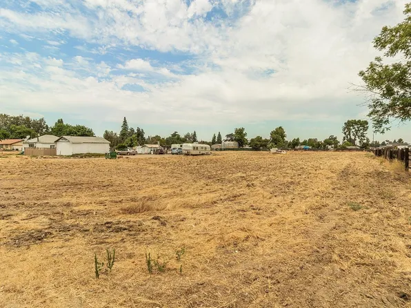 8088 E Olive Ave, Fresno, CA 93737