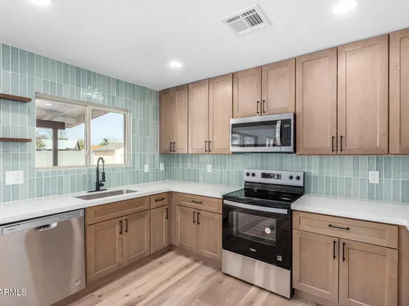 2908 E ESCONDIDO Avenue, Mesa, AZ 85204