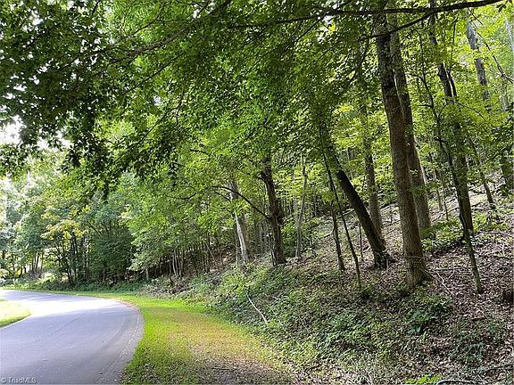 4th image of 2469 Routh Rd