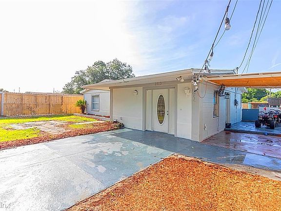 4th image of 2513 Blair Cir N