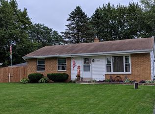 3735 Debby Ln, Franksville, WI 53126