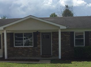 2442 Yorkshire Dr SW, Huntsville, AL 35803