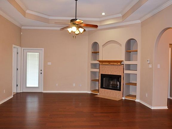 3rd image of 2522 Windrose Dr